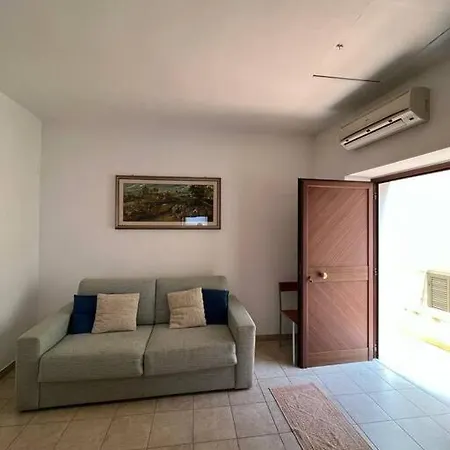 Bilocale In Centro Storico Calopezzati
